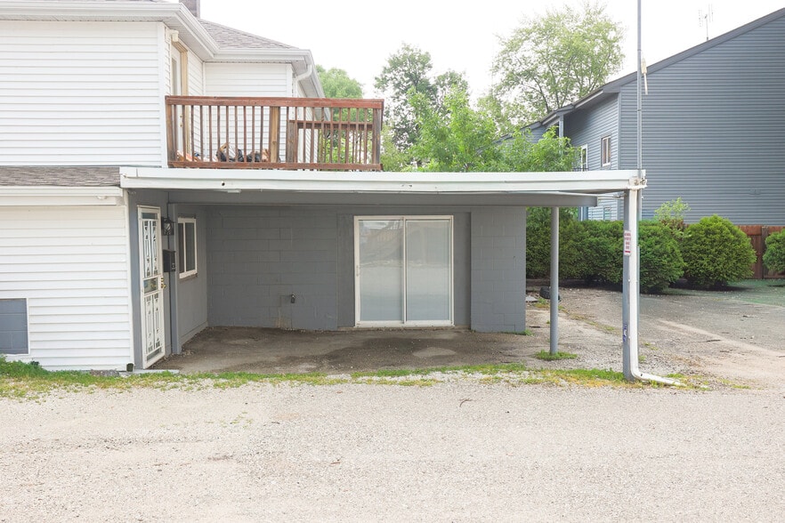 Building Photo - 528 N Cogswell Dr