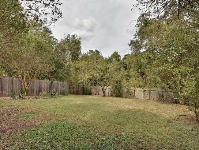 Building Photo - 1466 David Curry Dr
