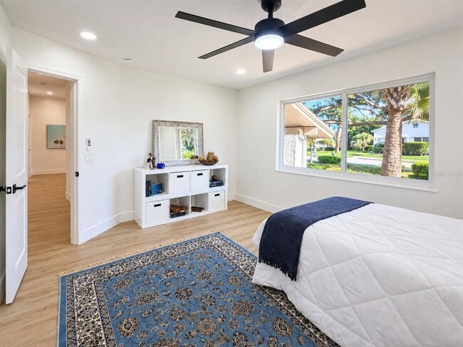 Building Photo - 630 Pinta Dr