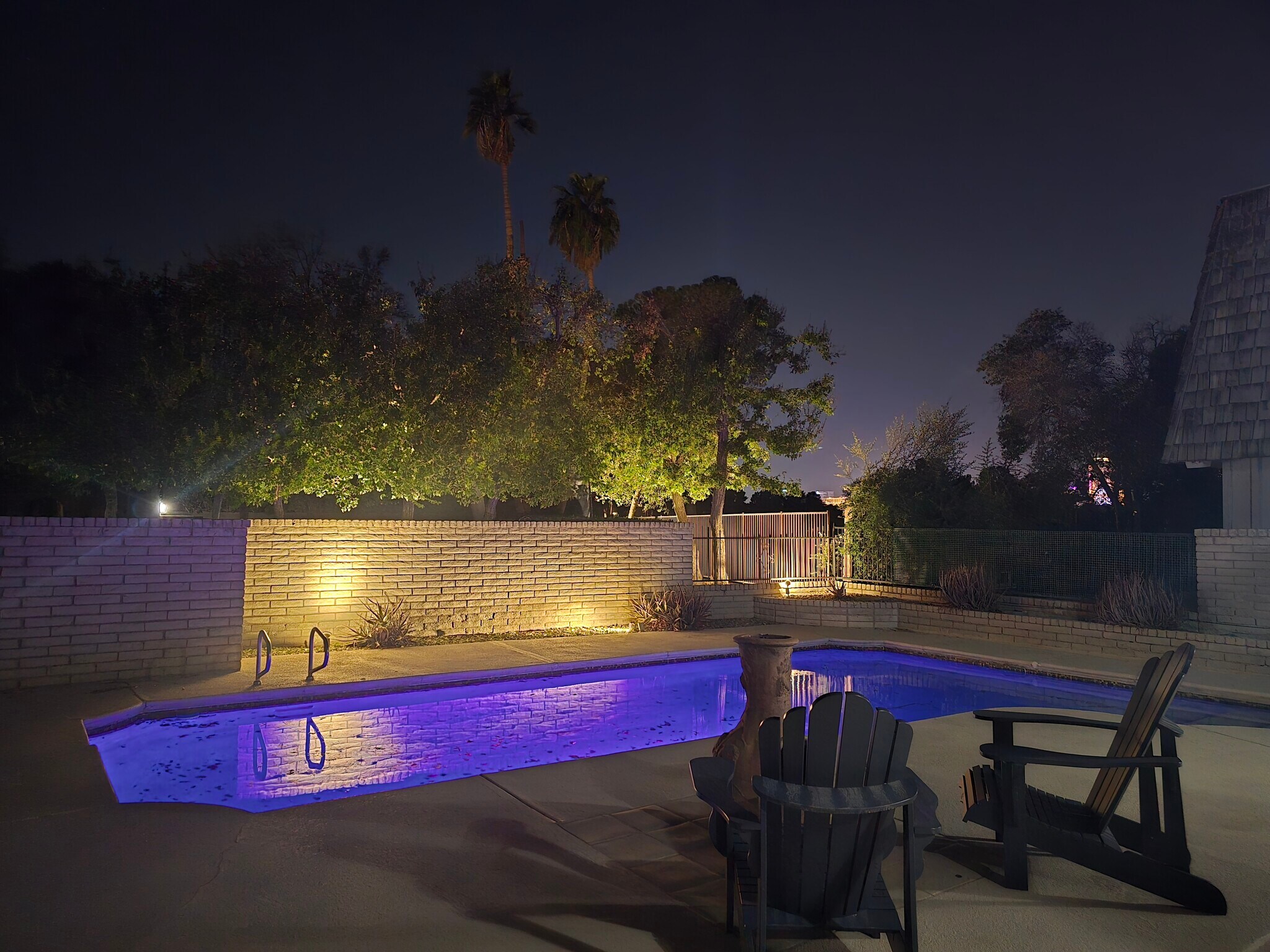 Building Photo - 945 Vegas Valley Dr