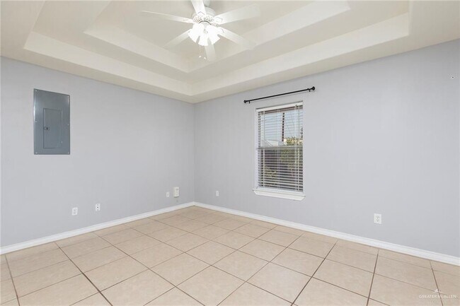 Building Photo - 22 Miranda Ln