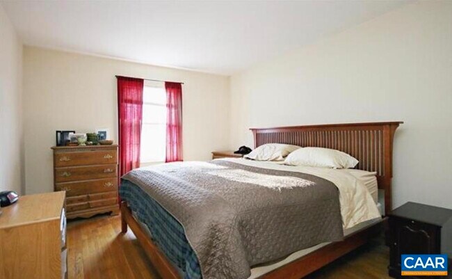 Building Photo - 163 Hessian Hills Way