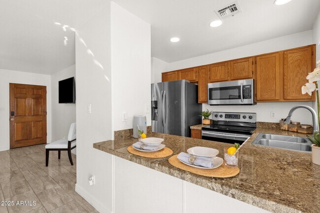 Building Photo - 13636 N Saguaro Blvd