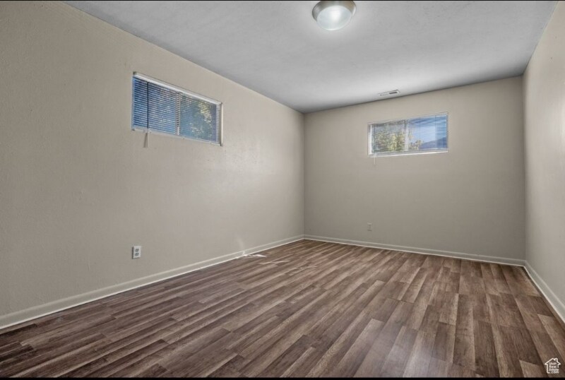 Building Photo - 57 N Center St