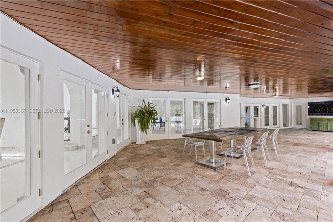 Building Photo - 12300 Old Cutler Rd