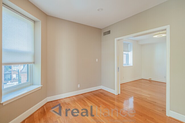 Building Photo - 1733 20th St NW