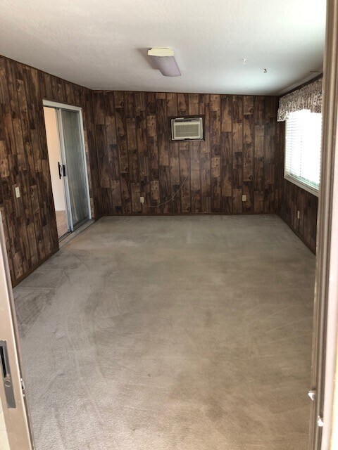 Building Photo - 2 Bed 2 Bath Home in Sunland Village- Loca...