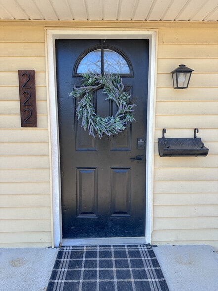 Building Photo - 222 S Vine St