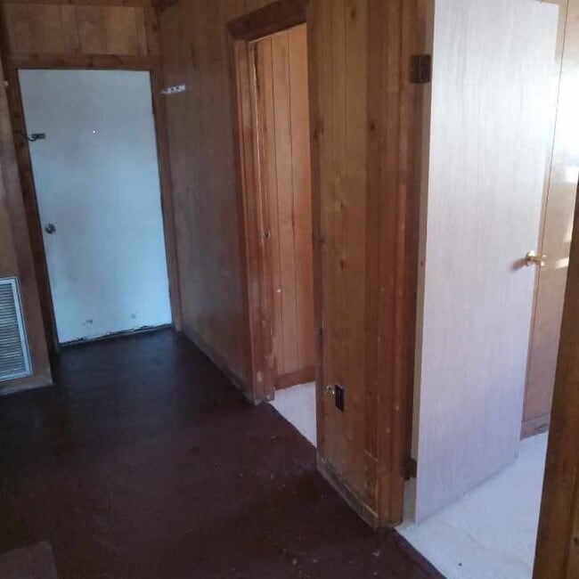 Building Photo - Robertsdale Mobile Home Community