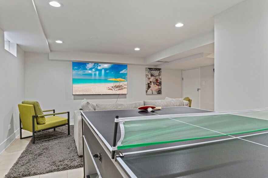 Building Photo - 9084 Barberry Ln