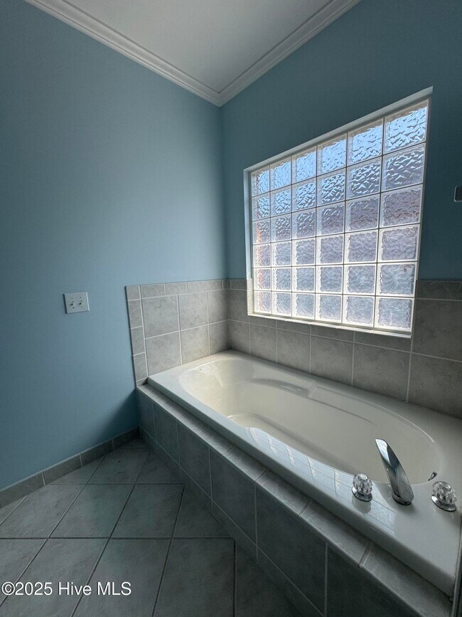 Building Photo - 4321 Prescott Ct