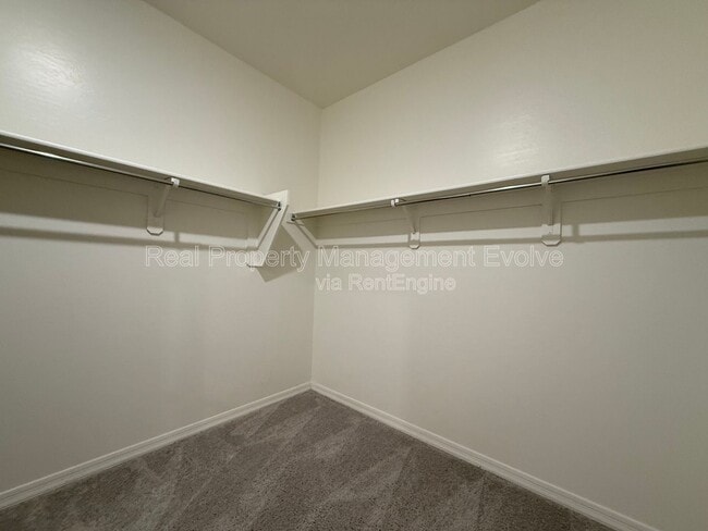 Building Photo - 4710 N 194th Dr