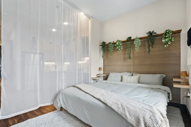 Building Photo - 9127 Research Blvd