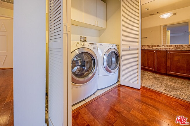 Building Photo - 326 Westminster Ave