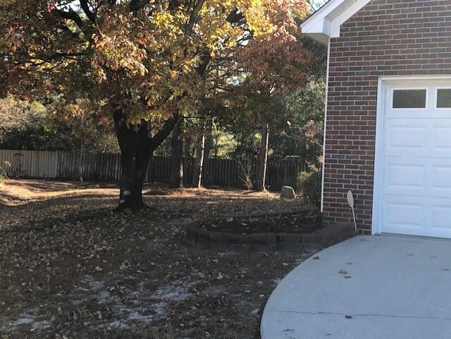 Building Photo - 905 Lowry Ct