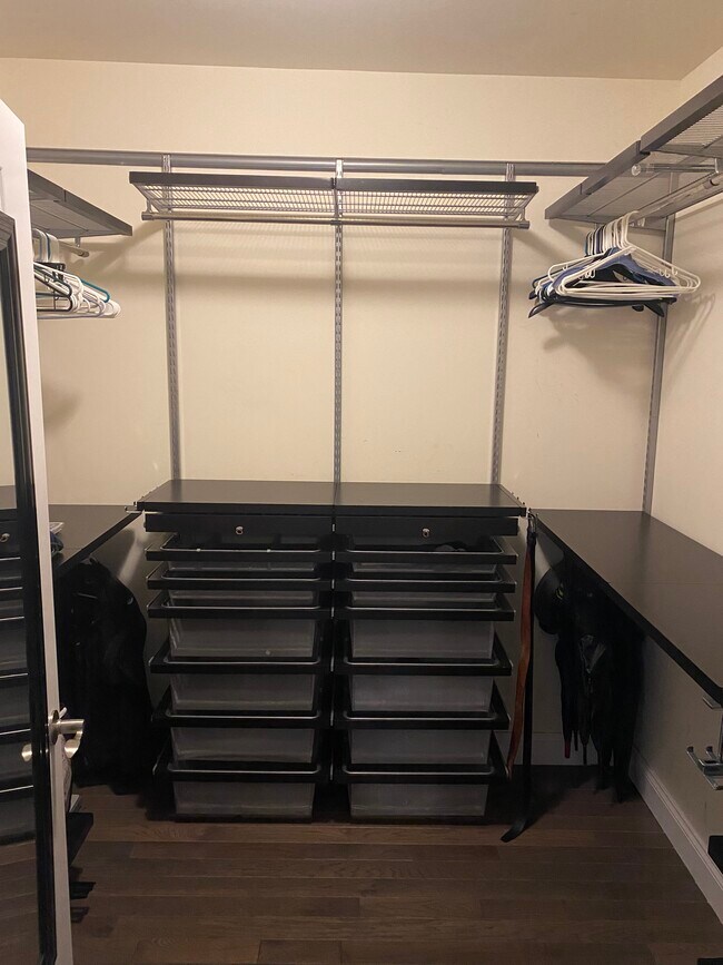 Building Photo - 90 CLINTON Ave