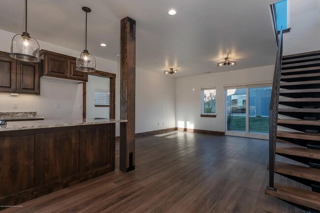 Building Photo - 8525 S 1000 W