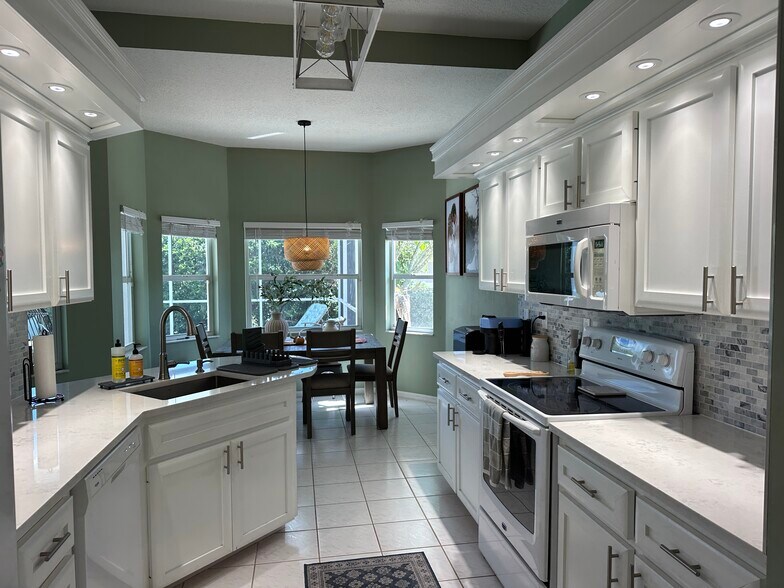 Building Photo - 5738 39th Street Cir E