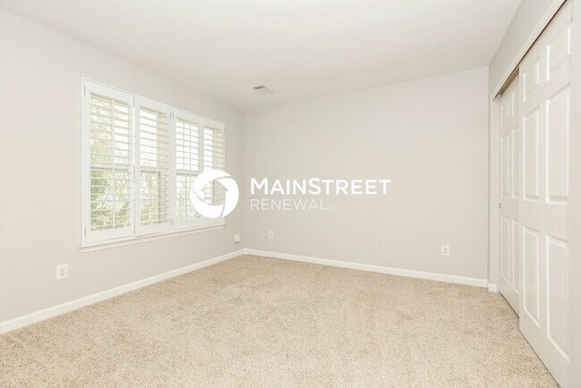 Building Photo - 7101 Holt Run Dr