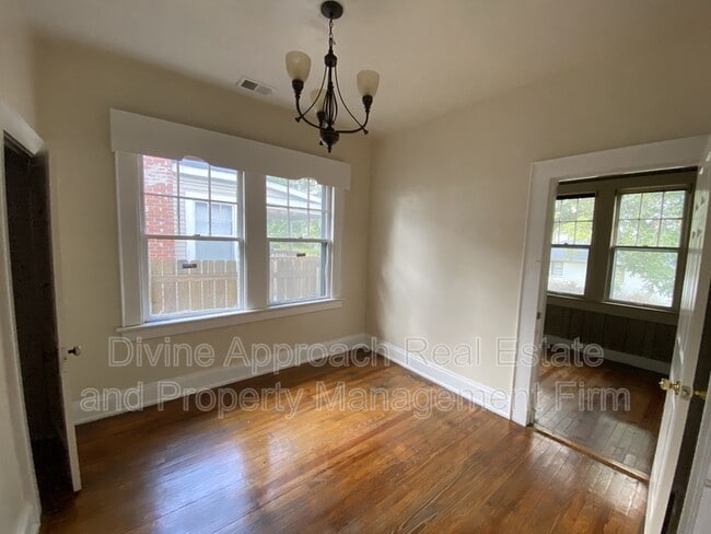 Building Photo - 5001 Farrell Ave