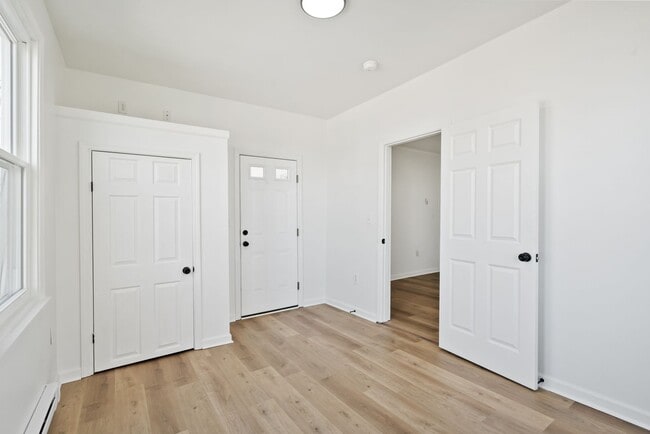 Building Photo - 348-350 Wyoming Street