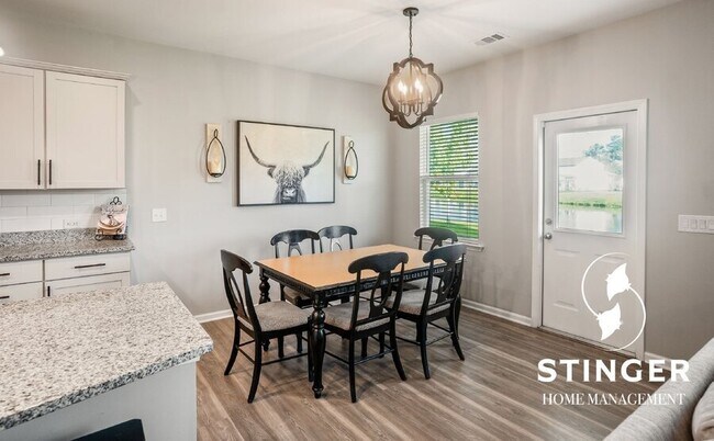 Building Photo - 75 Keowee Ln