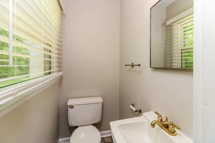 Building Photo - 4201 S Jasmin Ct