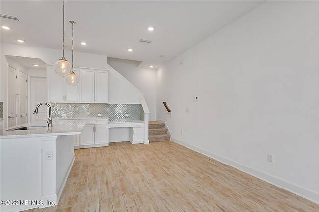 Building Photo - 11485 Gully Ct