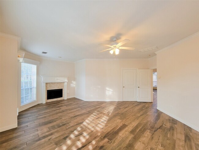 Building Photo - 5306 Pebble Way Ln