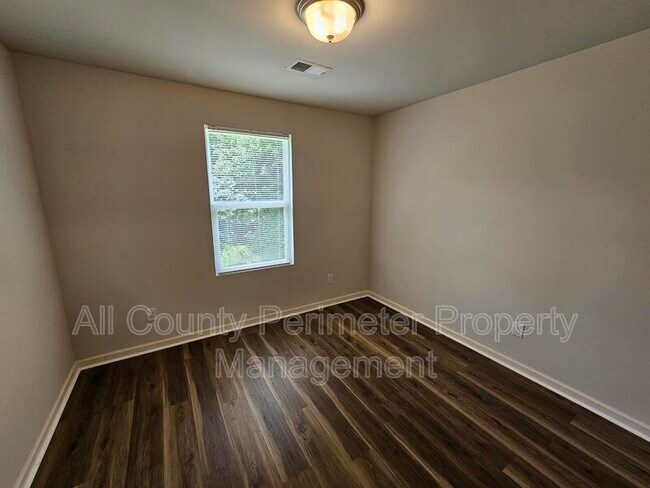 Building Photo - 316 Freeman Cir