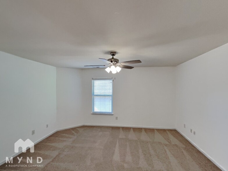 Building Photo - 15119 Oldcorn Ln