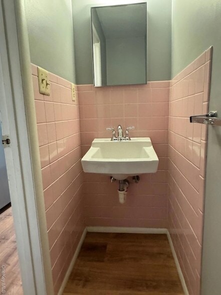 Building Photo - 3917 Whispering Hills Dr