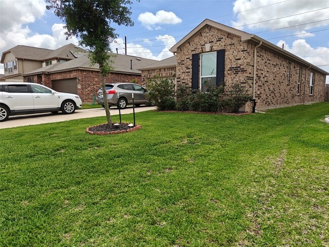 Building Photo - 1270 Glendora Dr