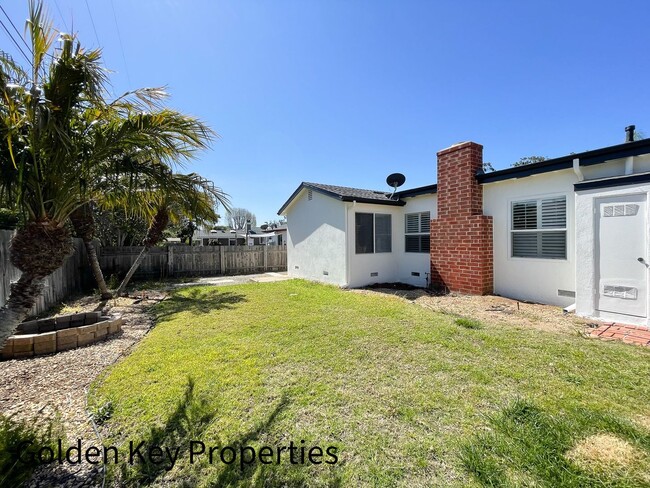 Building Photo - Beautifully renovated beach home in South ...