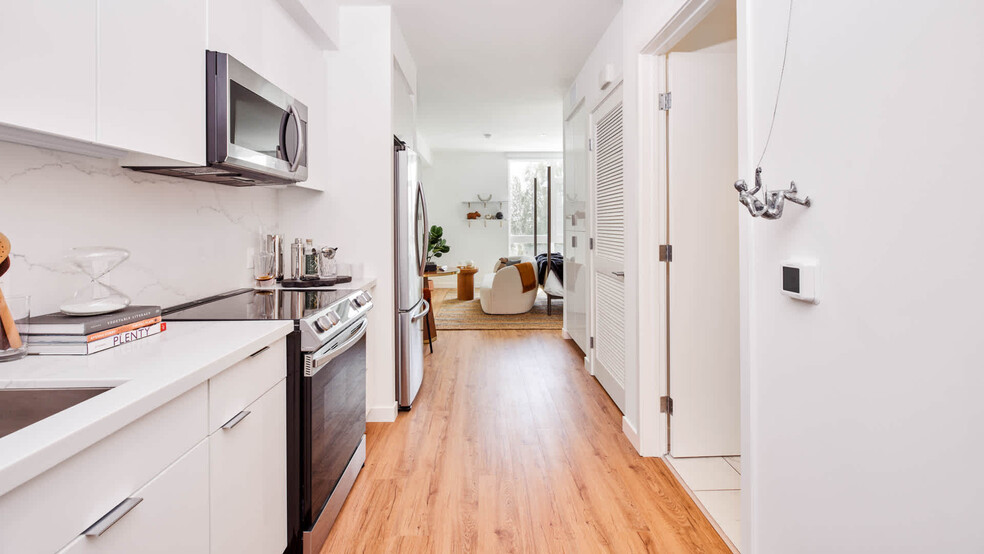 Kitchen with Stainless Steel Appliances - Aero