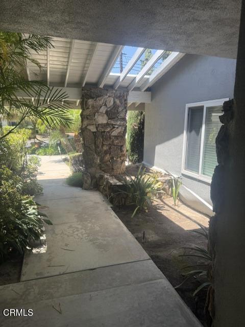 Building Photo - 9642 Yolanda Ave