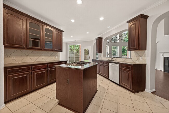 Building Photo - 8110 Clearwater Crossing