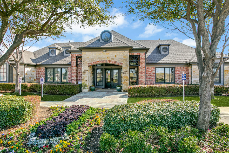 Building Photo - The Club at Riverchase