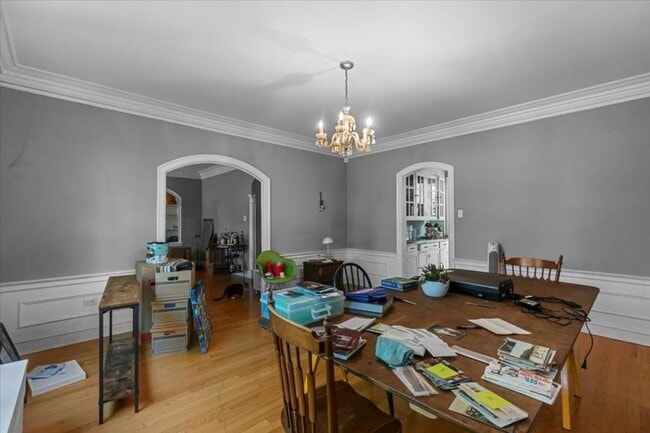 Building Photo - 4 bedroom in Chicago IL 60647