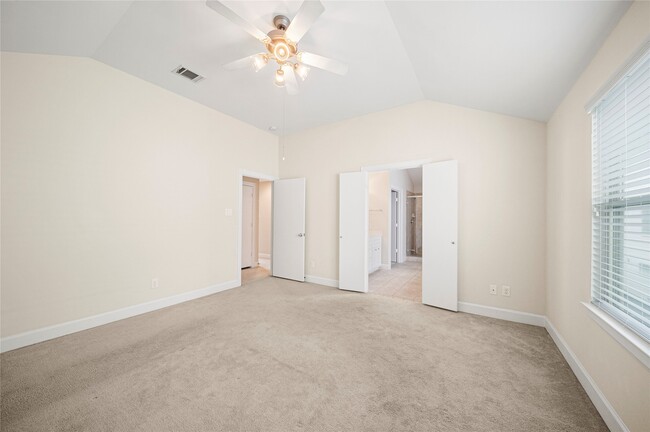 Building Photo - 3726 Main Poplar Dr