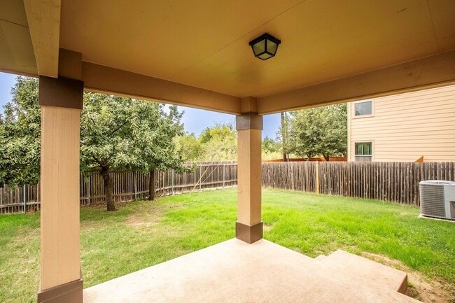 Building Photo - 11412 Barns Trail