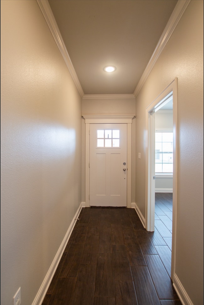 Building Photo - Available Now! Stunning 3 Bedroom 2 Bath Home in Whitehouse!
