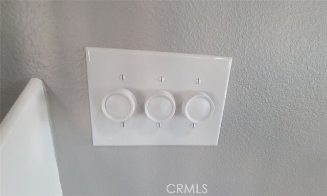 Building Photo - 425 E 129th St