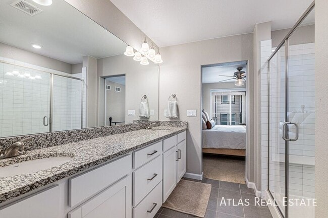 Building Photo - 1536 Castle Creek Cir