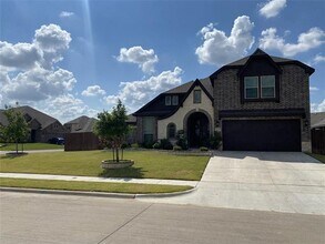 Building Photo - 1641 Irene Dr