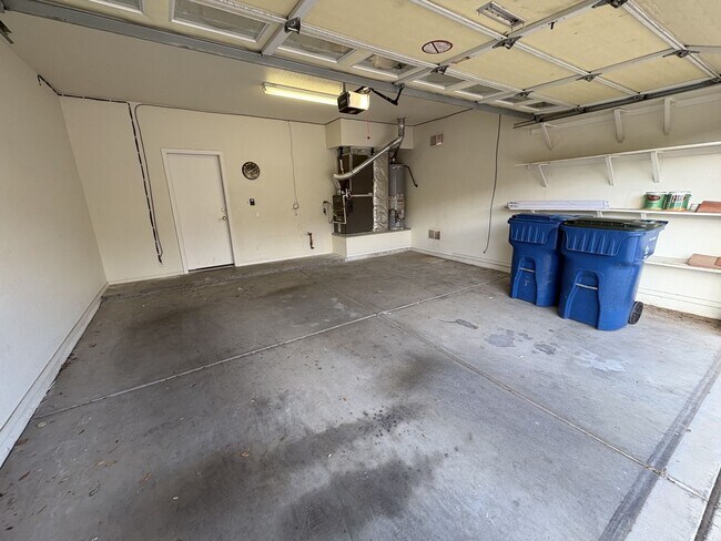 Building Photo - Sunrise & Sabino Canyon Four Bedroom Rental