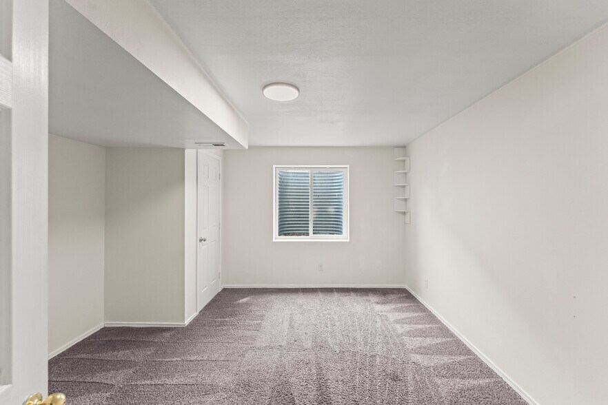 Building Photo - 133 S Spaulding Ave