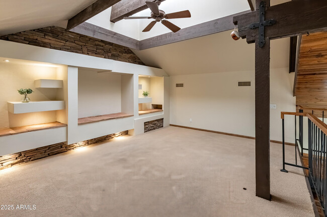 Building Photo - 7137 E Arlington Rd