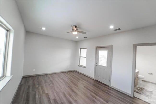 Building Photo - 3302 S Sugar Rd