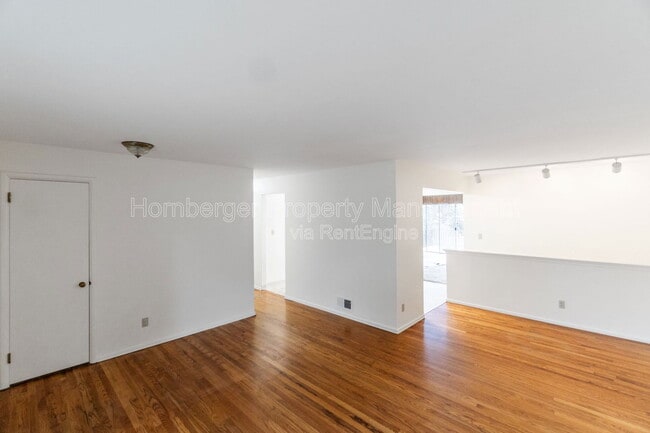 Building Photo - 3523 E 18th Ave